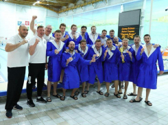 Астраханский губернатор назначил выплаты 128 спортсменам за высокие достижения