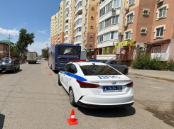 В салоне астраханского автобуса пострадал годовалый ребенок