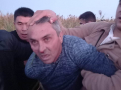 Астраханские оперативники задержали разыскиваемого насильника в камышах