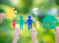 За пять месяцев 2023 года более 80 000 астраханских детей получили соцвыплаты