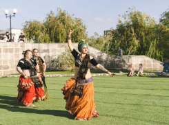 Астраханцам проведут оздоровительный фестиваль в Международный день йоги