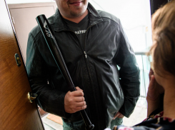 Астраханским коллекторам может грозить уголовная ответственность за незаконное «выбивание долгов»