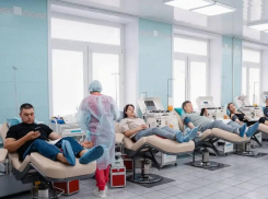 Запасов крови достаточно: среди астраханцев не ищут доноров