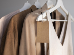 Гости из другого региона похитили из магазина в Астрахани одежду на 50000 рублей