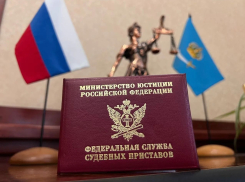 Астраханца, который не хотел пристегивать себя и детей в машине, заставили работать во благо города