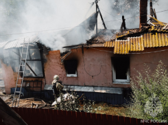 На месте сгоревшего многоквартирного дома нашли тело 41-летнего астраханца