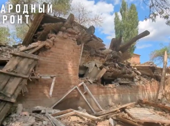 Снесенный дом поставил под угрозу безопасность астраханцев