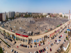 Астраханке испортили день рождения на ледовом катке в торговом центре