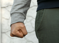 Под Астраханью 19-летний отчим жестоко избил трехлетнего мальчика