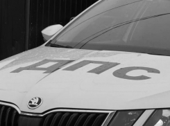 В Астрахани экс-сотрудницу полиции приговорили к сроку за мошенничество с правами