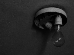 В Астрахани 9 декабря отключат электроэнергию на 14 улицах