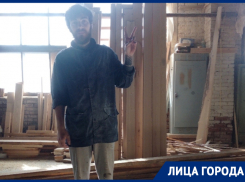 Деревянных дел мастер: как астраханец превратил зов крови в дело жизни