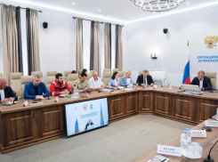 Астраханский губернатор рассказал о ходе ремонта коммунальных сетей