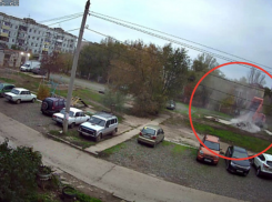 В Астраханской области обнаружена свалка стройматериалов вблизи многоквартирных домов