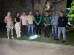 Иностранец спрятал в Астрахани более 100 закладок с наркотиками