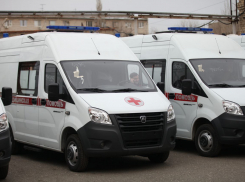 В Астраханскую область передали 5 новых машин скорой помощи