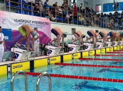 В Астрахани стартовал чемпионат и первенство ЮФО и СКФО по плаванию