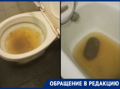 В Советском районе Астрахани канализационные нечистоты текут в квартиры жителей