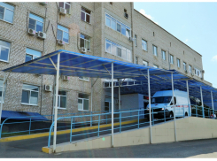 Астраханские врачи спасли 26-летнего парня, упавшего с 30-метровой вышки