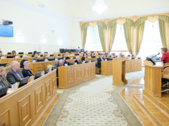 Есть ли среди астраханских депутатов сторонники ЛГБТ?