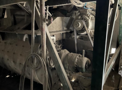 51-летний астраханец залез в работающий бетоносмеситель