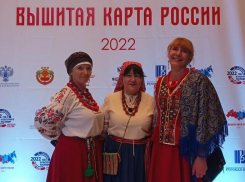 Астраханские мастерицы приняли участие в презентации обновлённой «Вышитой карты России»
