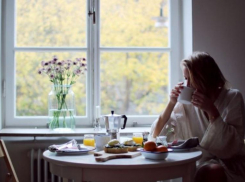 53% опрошенных астраханцев хотят всегда жить в России