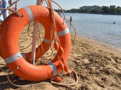 Астраханцам напомнили правила безопасного поведения на воде 