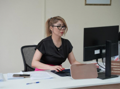 Астраханский фронтовой медик помогает ветеранам в фонде «Защитники Отечества»