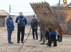 В Икрянинском районе жителям пришлось платить за подвоз воды 