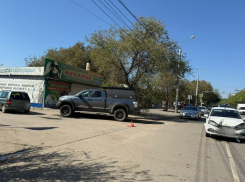 В Астрахани «Лада» и «Мазда» устроили ДТП, не поделив дорогу