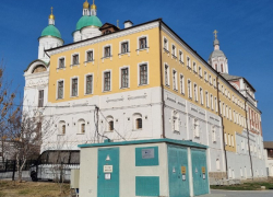 В Архиерейские палаты Астраханского кремля провели электричество