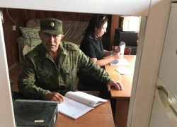 На границе Астрахани и Казахстана развернули мобильный призывной пункт