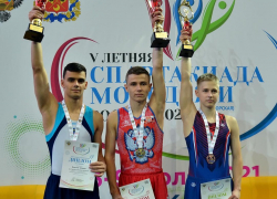 Астраханец прыгнул выше головы и завоевал золото