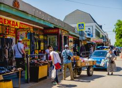 88 астраханцев попали в полицию после очередного рейда на Больших Исадах 