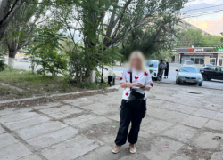 Астраханка попросила помощи у знакомого и стала жертвой грабежа