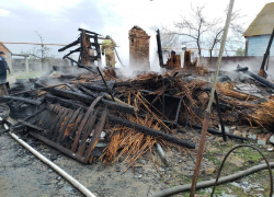 В Астраханской области в доме произошел взрыв газа, есть пострадавший