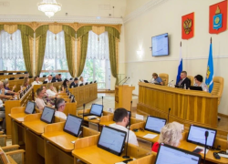 В Астраханской области отреагируют на попытки работодателей снижать зарплаты