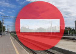 На севере Астраханской области временно закроют железнодорожный переезд