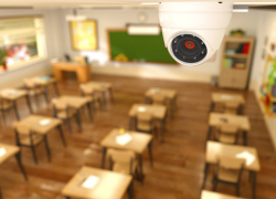 8 из 10 астраханских учителей против фото- и видеосъемки на уроках