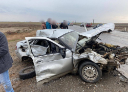 Под Астраханью произошло массовое ДТП, пострадала одна женщина