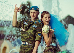 В астраханском ЗАГСе рассказали, сколько пар обручились 23 февраля