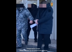 Полицейскому заплатили за отказ возбуждать дело об избиении астраханки