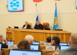 В Астраханской области назвали один из способов решения кадрового вопроса с медиками