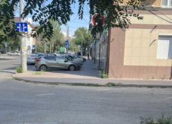 Астраханец сбил пенсионерку на пешеходном переходе