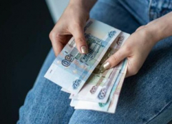 В Астрахани с женщины повторно списали выплаченный долг