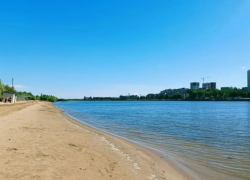 В Астрахани сдвинулась дата открытия купального сезона