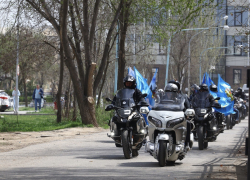 Старт мотопробега в Астрахани собрал несколько сотен байкеров