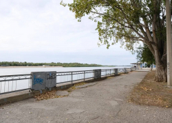 В Астрахани реконструируют набережную