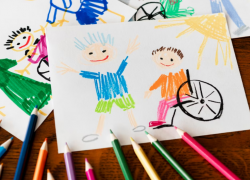 Астраханские родители смогут брать длительный отпуск по уходу за ребенком-инвалидом